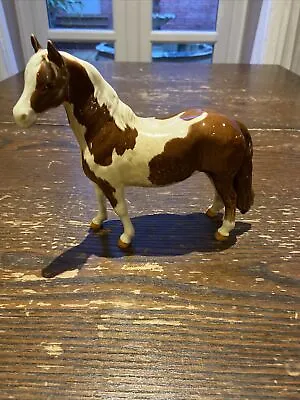 Buy Beswick Horse Pinto Pony Model No. 1373 2nd Version - Skewbald, Brown & White • 80£
