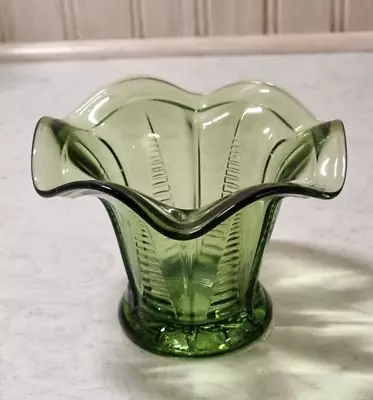 Buy Vintage Art Deco Olive Green Davidson Glass Posy Vase - 8cm High • 14£