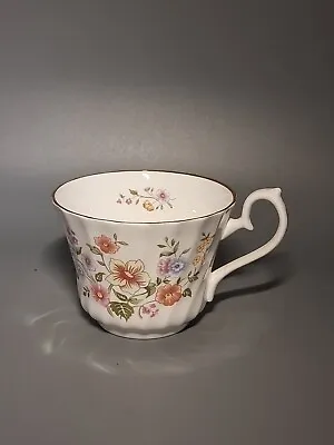Buy 🌟Vintage Royal Kendal Floral Tea Cup Fine Bone China H&M Ltd 1985🌟 • 5£