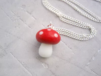 Buy 3D GLASS RED WHITE SPOT TOADSTOOL MUSHROOM SP Necklace Chain Smurf • 5.99£
