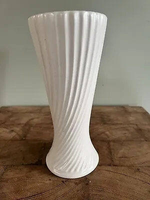 Buy Dartmouth Devon Pottery White Vase • 10£