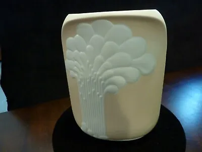 Buy A K Kaiser Syracus #669 Porcelain Bisque 7.5  Vase - W Germany - Artist M Frey • 17.74£