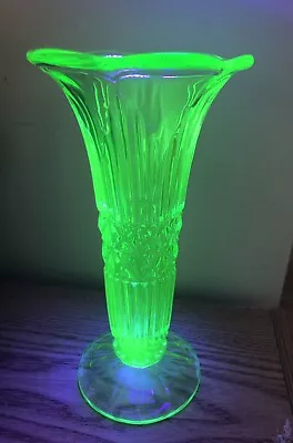 Buy Vintage 8” Art Deco Green Uranium Glass Vase Excellent Unmarked • 29.99£