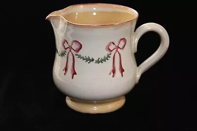 Buy NICHOLAS MOSSE  POTTERY Christmas Bows And Holly CREAMER PITCHER • 44.17£