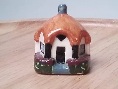 Buy DEVONMOOR, ENGLAND Umbrella  COTTAGE Miniature Pottery Thatched House 3.5 Cm • 9£