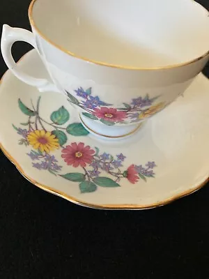 Buy Royal Vale Tea Cup & Saucer Set Bone China Floral England Vintage  • 8.54£