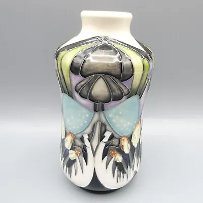 Buy Moorcroft Vase Summer Indigo Lace Pattern By Vicky Lovatt 98/5 Perfect Condition • 148.99£
