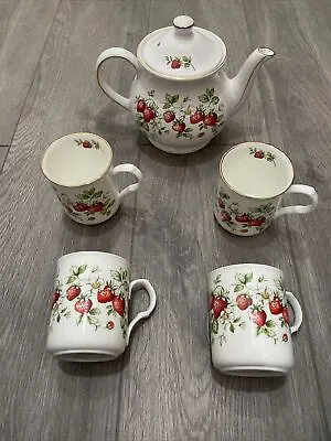 Buy Sadler Teapot Set. Strawberry. • 50£