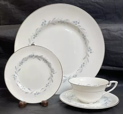 Buy Royal Worcester China BRIDAL WREATH 4 Piece Place Setting WOW!!!! • 13.44£