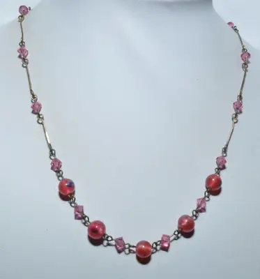 Buy Beautiful Vintage Art Deco Necklace Of Deep Pink Satin Glass Beads With Roses • 11.99£