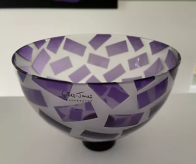 Buy British Art Glass - Gillies Jones  - Medium Sized  Sand-Carved Bowl - Signed • 148£