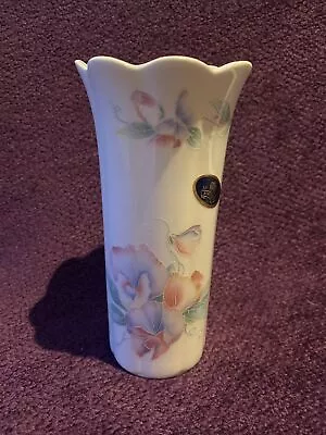 Buy Aynsley Little Sweetheart Straight Vase Bone China Made In England • 15£