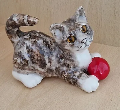 Buy Jenny Winstanley Pottery Size 3 Christmas Cat & Ball Cathedral Glass Eyes New (2 • 60£