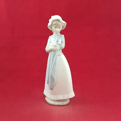 Buy Lladro Figurine 1416 - From My Garden - Dutch Girl With Flower Pot - 8155 L/N • 35£