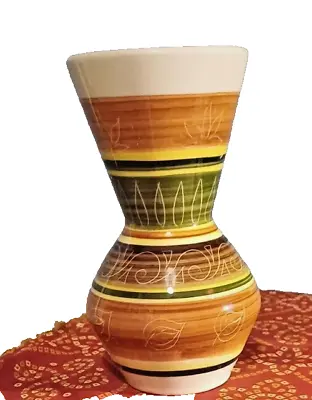Buy Welsh Dragon Pottery Rhayader Small Vase • 13.11£
