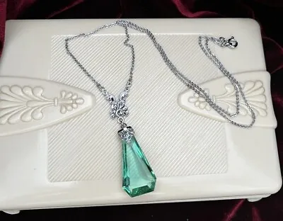 Buy Vintage Antique Art Deco Emerald Green Paste Glass & Marcasite Pendant Necklace • 29.90£