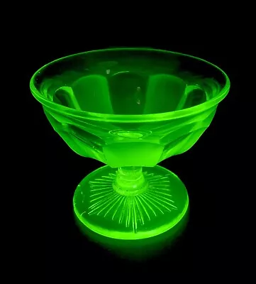 Buy VINTAGE ART DECO GREEN GLASS Bon Bon Trinket Dish 1930s Uranium Glass • 0.99£