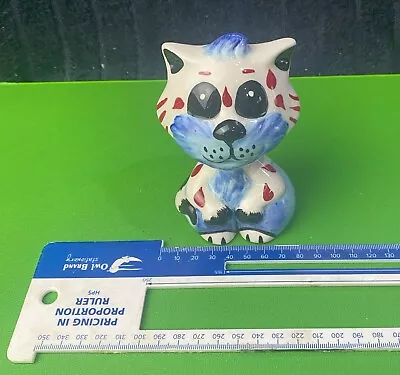 Buy Lorna Bailey Pottery Cat - Tad - H12.5cm • 40£