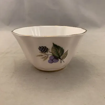 Buy Royal Grafton Small Dish Featuring Berries Fine Bone China - Made In England • 7.54£