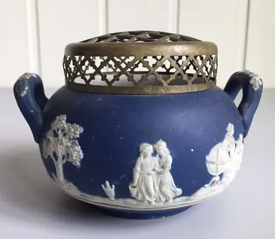 Buy Adams Estbd 1657 Tunstall England Antique Blue / White Jasperware Bud Vase • 37.95£
