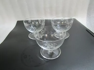 Buy 3 X Vintage  Etched Glass Pedestal Desert Bowl , 10 X 9 Cm  • 3.97£