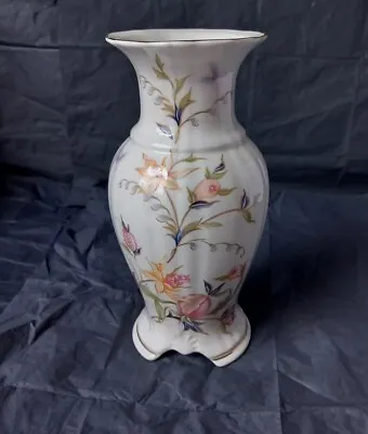 Buy  Beautiful Royal Winton Vase  • 7.99£