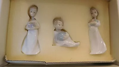 Buy Lladro 1992 Christmas Morning #05940, Set Of Three Figurines Kids Bearing Gfts • 60.41£