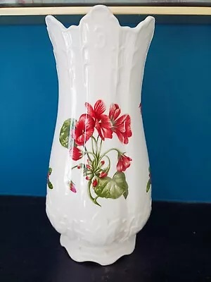 Buy Pretty Vintage Aynsley  Chelsea Flowers  Anemone Vase H. 21.5 Cm. • 1.99£