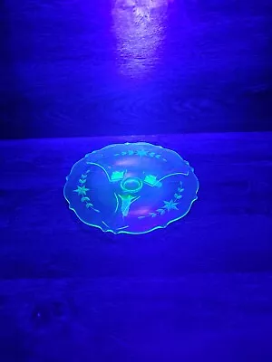 Buy VTG Glass - 3 Footed Etched Serving Plate - Green Uranium Glass 7.5  • 33.13£