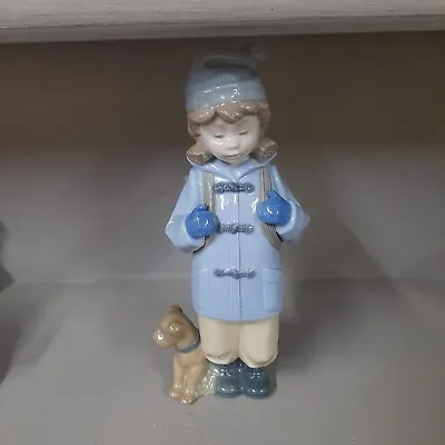 Buy Lovely Lladro Nao Porcelain Figurine TRAVELLING GIRL 1038 Retired VGC  • 15£