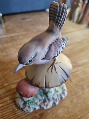 Buy Royal Osborne Bird Wren Ornament Figurine • 0.99£