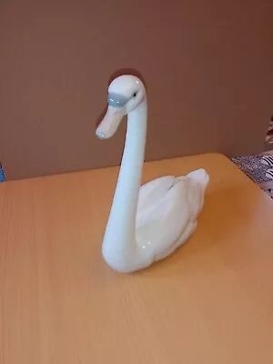 Buy Lladro Swan 5230 In Mint Condition  • 25£