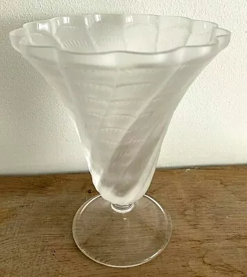 Buy Lalique ' Lucie' Vintage French Crystal Glass Fluted Shell Clear & Frosted Vase • 200£