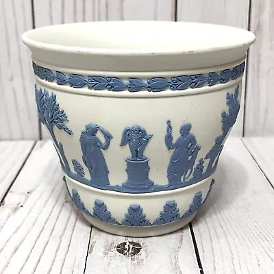 Buy Wedgwood Reverse Jasperware Blue On White 4 3/8  Arcadian Flower Pot Vase • 64.23£