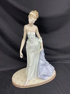 Buy Vtg Lladro #1495 Lady Of Taste Large Retired Porcelain Statue Woman In Blue Gown • 94.64£