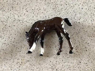 Buy RARE BESWICK HORSE FOAL GRAZING MODEL No. 946 VERSION TWO  BROWN GLOSS MINT • 30£