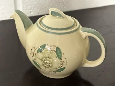 Buy Vintage Circa 1952 Susie Cooper Gardenia Design Teapot • 55£