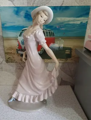 Buy Lovely Large Lladro Nao Figure Elegant Lady  Retired 1980 • 2.99£