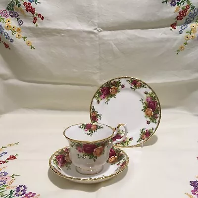 Buy Royal Albert Old Country Roses 1 Trio Cup Saucer Side Plate 1st Quality 1962 • 17.99£