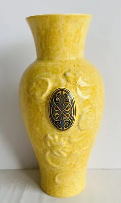 Buy IRISH TREASURE By Royal Tara Vintage Yellow Celtic Design Bone Chine Vase 20cm • 43.33£