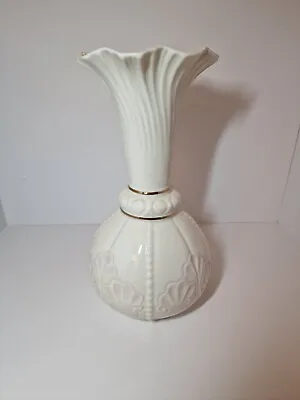 Buy Beautiful Belleek Rossmore Vase, 8.5 Inches, 8th Mark 1993-1996 • 7£