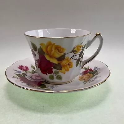 Buy Royal Sutherland Fine Bone China Tea Cup & Saucer -  Roses - England • 15.22£