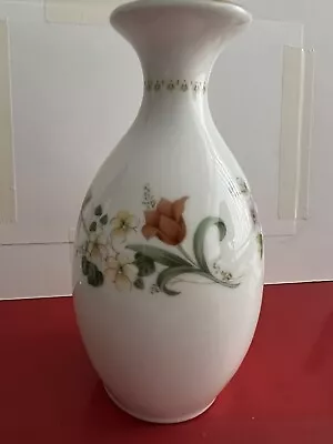 Buy STUNNING 5  Bud Vase Mirabelle By WEDGWOOD. Bone China. Made In England. • 7.50£