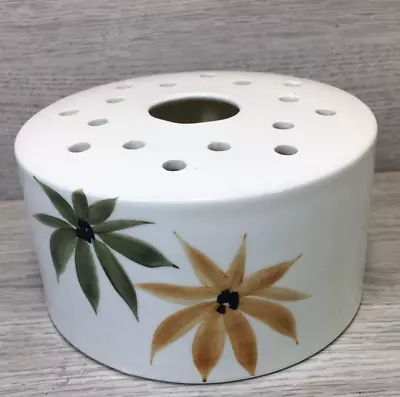 Buy JERSEY POTTERY - Pot Pourri / Posy Bowl / Vase Modern Flower Detail • 12.99£