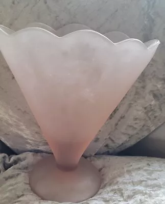 Buy Vintage Fan Glass Frosted Pink Glass Vase • 5£