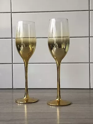 Buy Glass Champagne Flutes • 5£