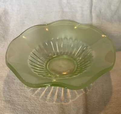 Buy Small Vintage Green Glass Art Deco Bonbon Dish/Nut Bowl C.1920’s-1930’s • 4£