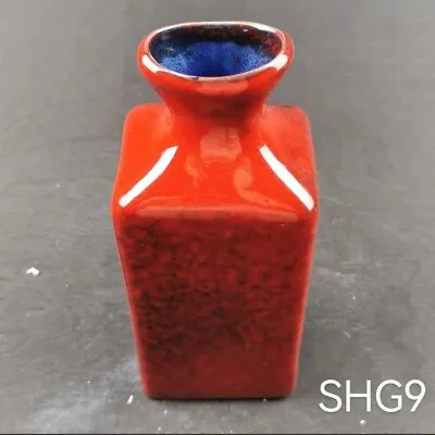 Buy THUN (?) Vintage Ceramic Vase, Outdoor Bright Red, Inside Royal Blue • 46.51£