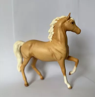 Buy Beswick Palomino Horse • 15£