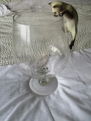 Buy Huge Vintage Brandy Balloon  Glass With Beswick Climbing Siamese Cat & Mouse • 74.99£